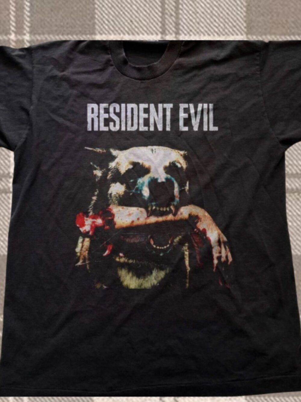 Resident Evil Grunge Dog T-shirt Heavy Cotton Gildan